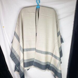 Siizu Women's Poncho Wrap NWT